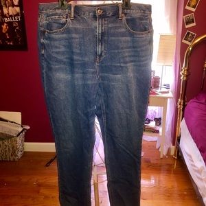 American Eagle Mom Jeans